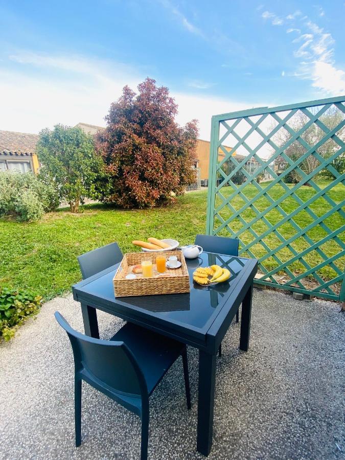 Appart dans résidence avec Piscine à Arlés Exterior foto